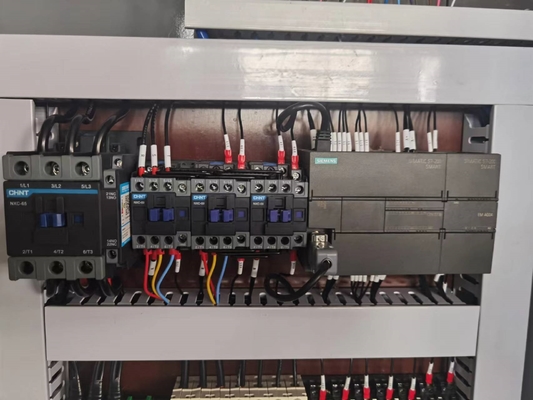 HJ-C1600-III সম্পূর্ণ স্বয়ংক্রিয় স্লিটিং রিউইন্ডার মেশিন তিনটি সার্ভো PET BOPP অ বোনা সহ