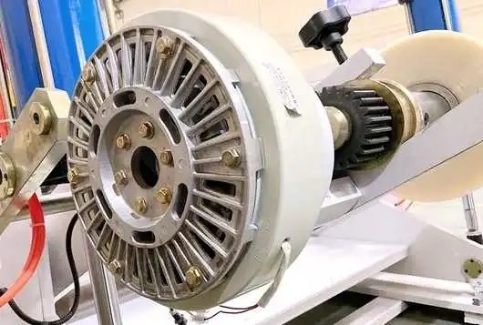 1100mm স্বয়ংক্রিয় এমবস মেশিন 600mm অ্যালুমিনিয়াম ফয়েল