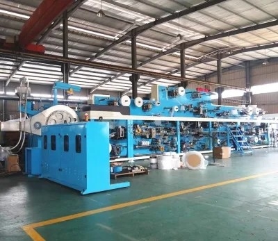 হাই স্পিড প্যাম্পার মেকিং মেশিন 380V তিন ফেজ