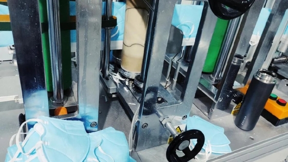N95 ডিসপোজেবল সার্জিক্যাল গাউন মেকিং মেশিন