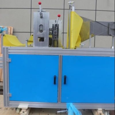 15-30 পিসি/মিনিট সার্জিক্যাল গাউন মেকিং মেশিন 380V 50Hz অ বোনা প্রতিরক্ষামূলক স্যুট